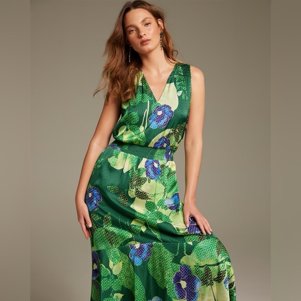 Sleeveless Halter Maxi Dress